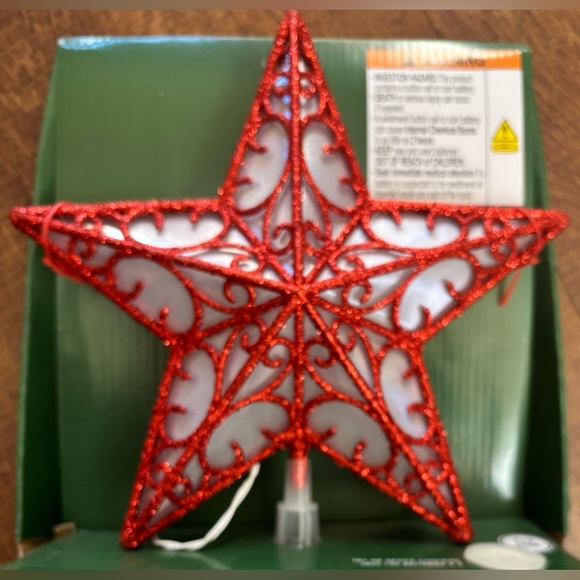 NWT Red Star Battery-Operated LED Christmas Tree Topper, 9”x11” by Holiday Time - Picture 6 of 7